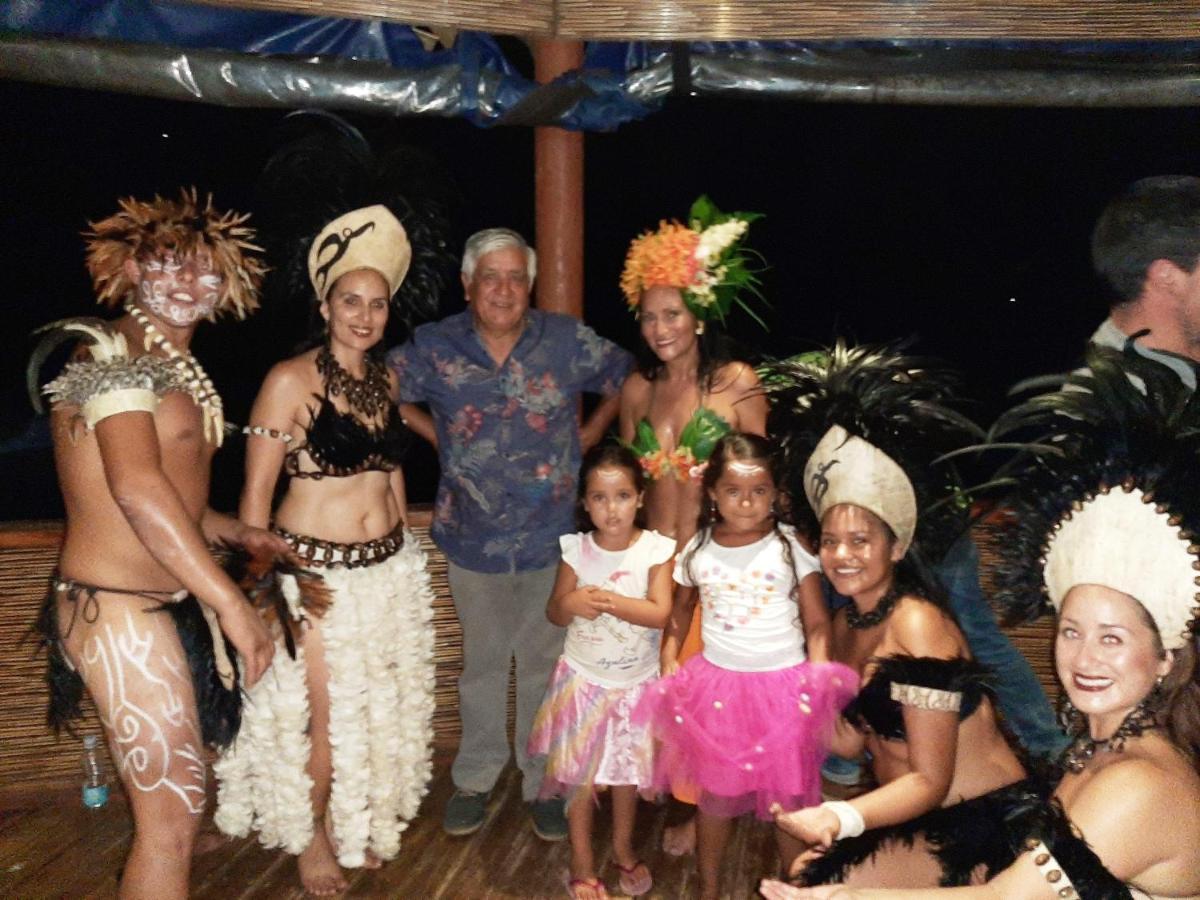 Te Maori * Hanga Roa
